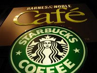 Starbucks und Barnes &amp; Noble